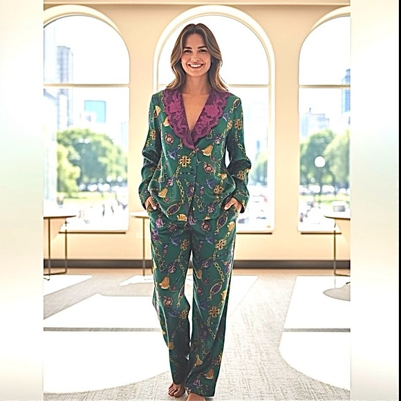VICTORIAS SECRET🎄VTG Satiny PJ SET in teal & purple in a gold tassel print SZ S - Picture 16 of 16